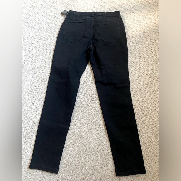 Black A.N.A. Jeans. - Picture 5 of 8